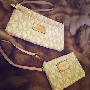 MICHAEL, Michael Kors Wristlets